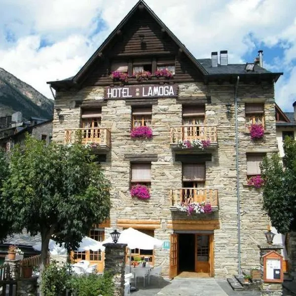 HOTEL LAMOGA, hótel í Llavorsí