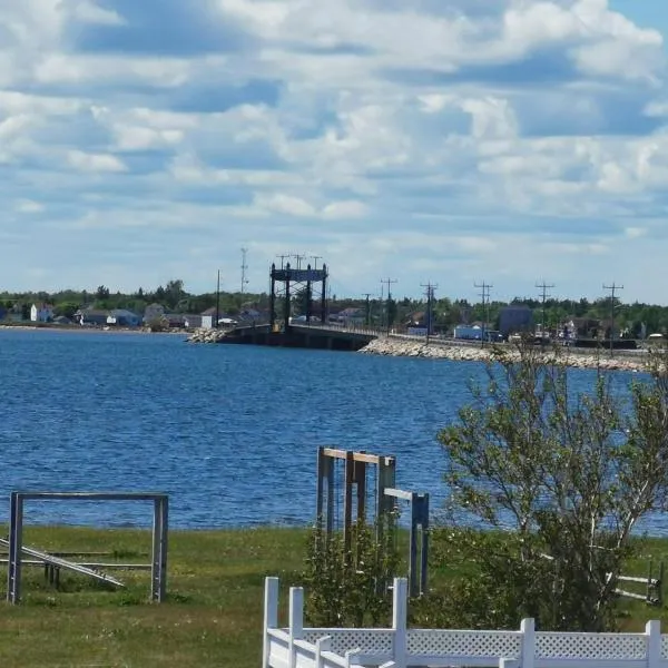 Escale de l'île - Auberge Janine du Havre, hotel v destinaci Shippagan