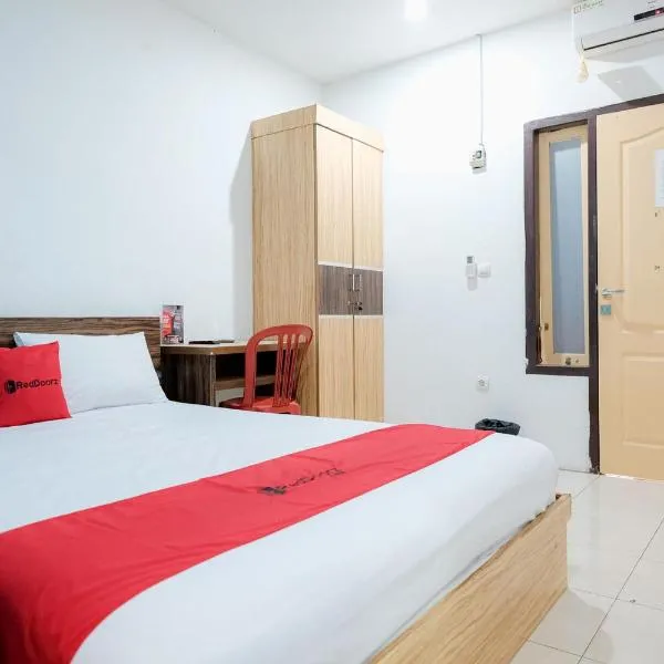 RedDoorz near Tugu Pers Jambi, hotel a Jambi