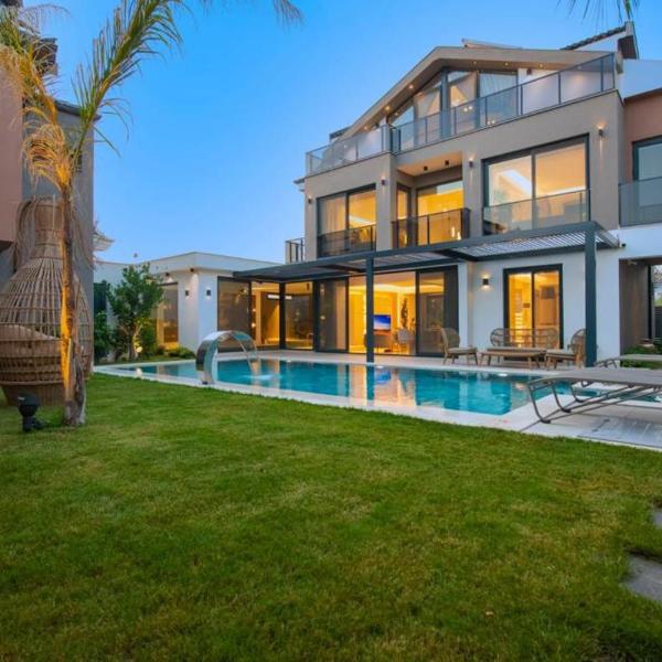 Luxury and Special Design Villa in Hisarönü Center -Villa Bling Premium