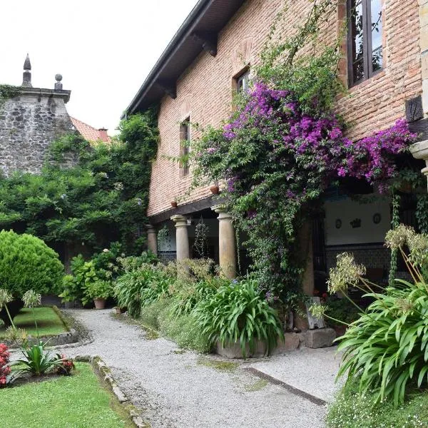 Casona De Linares, hotel a Selaya