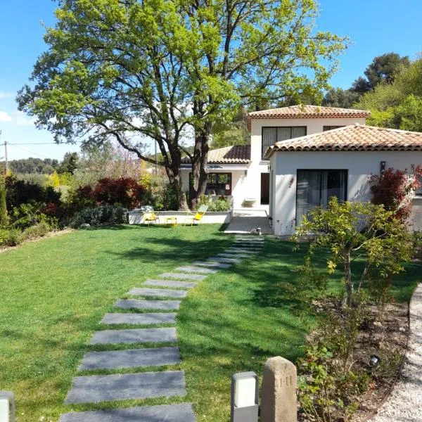 Villa Francine, hotel in Bouc-Bel-Air