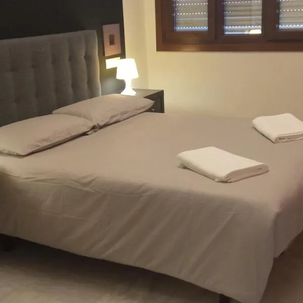 FIBES Lux Sevilla Este., hotel en Sevilla