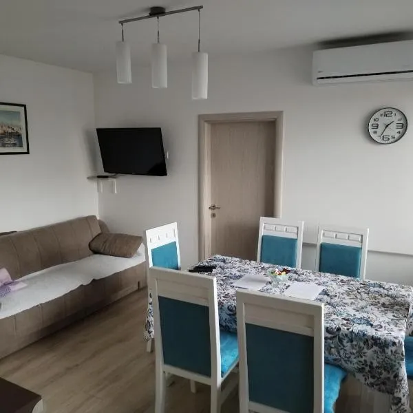 Downtown penthouse Šabac, ξενοδοχείο σε Σάμπατς