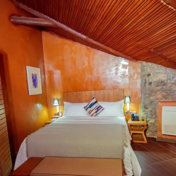 Trois Ore Residences & Green Earth Bistro, hotel in Ibadan