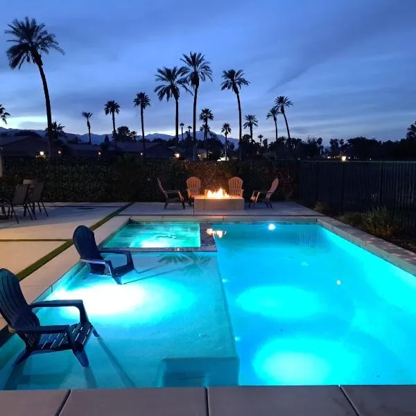 Desert Escape, Stunning View, Pool, BBQ, Firepit, Gated, Walk2 Coachella Music Festival, hotel in Indio