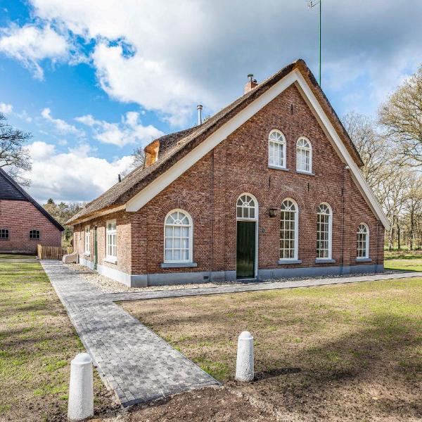 Awesome Home In Nijverdal With 6 Bedrooms And Wifi