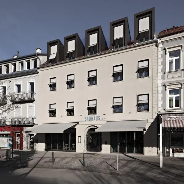 Badhaus - Hotel/Restaurant/Café, hotel di Bad Hall