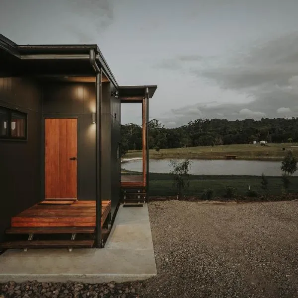 Sixty6 Acres Sunshine Coast farmstay, hotel v destinaci Woombye