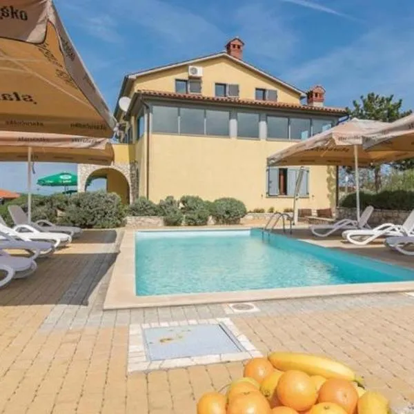 Villa Una Apartments, hotel u Labinu