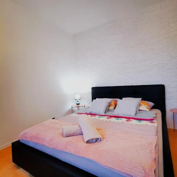 Millenium Apartment Self check-in Faktura, hotel in Rzeszów