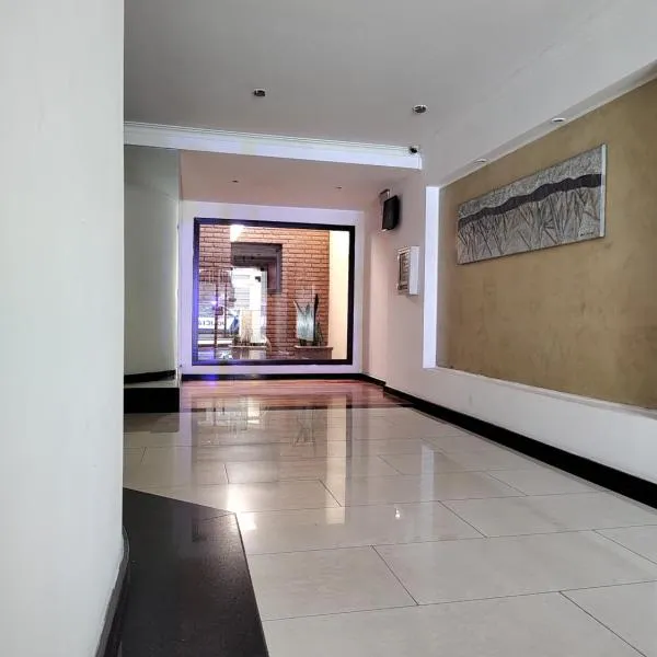 Dpto dos dormitorios en Nueva Córdoba, hotel in Córdoba