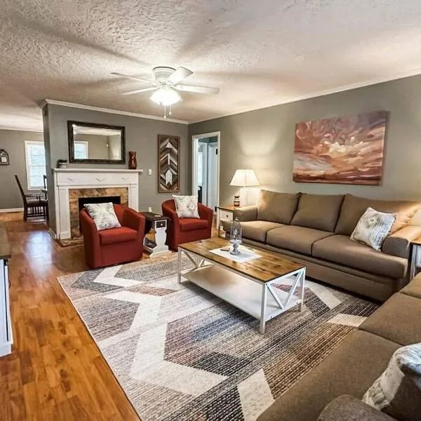 Nichol's Nest, hotel v destinaci Anniston