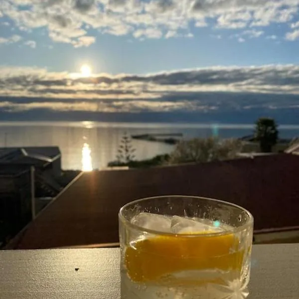 Views on Hughes, ξενοδοχείο σε Port Moonta