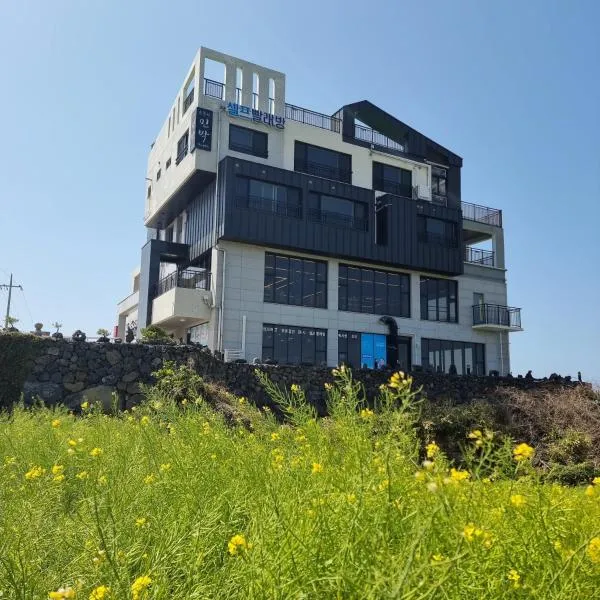 Eutteum-won Pension, hotel v destinaci Čedžu