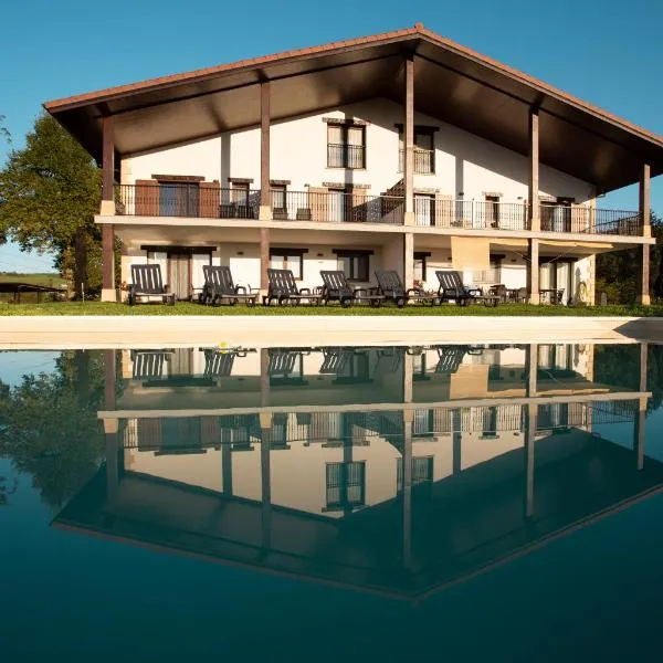 Agroturismo Basitegi、ウルニエタのホテル