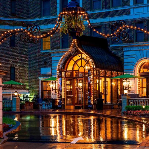 The Raphael Hotel, Autograph Collection, Kansas City