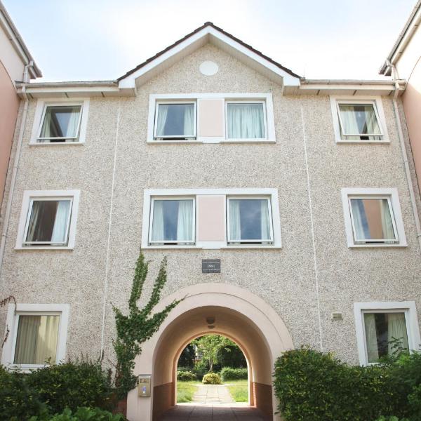 UCC Castlewhite Apartments