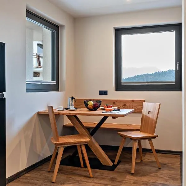 Villa Lara Lärche, Hotel in Kastelruth