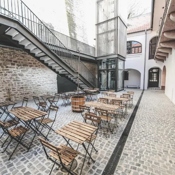 Ruttner Ház, hotel v destinaci Veszprém