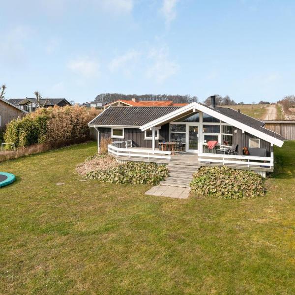 Gorgeous Home In Faaborg With Wifi