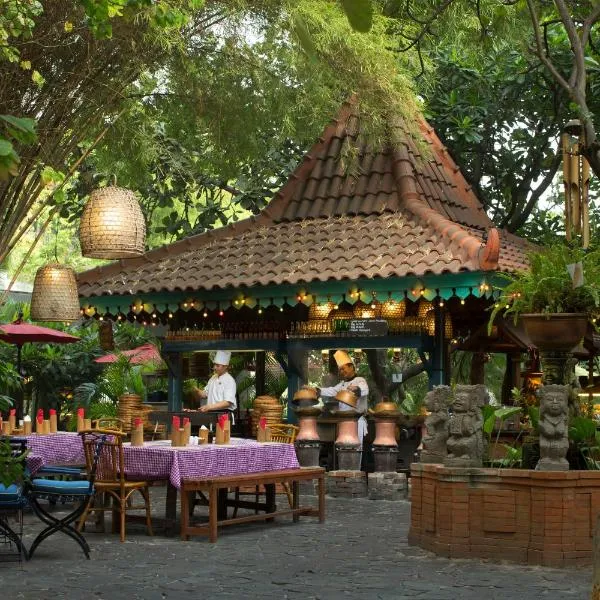 Bumi Surabaya City Resort, hotel v destinaci Surabaja
