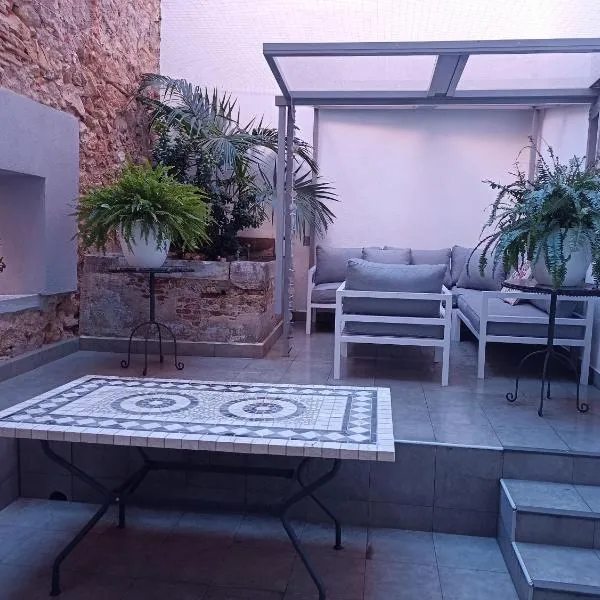 Piso encantador en el centro de Tarragona, hotel in Tarragona