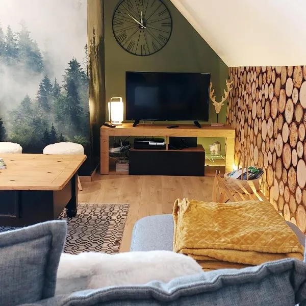 La forêt des Marmottes, hotel in Besse-et-Saint-Anastaise