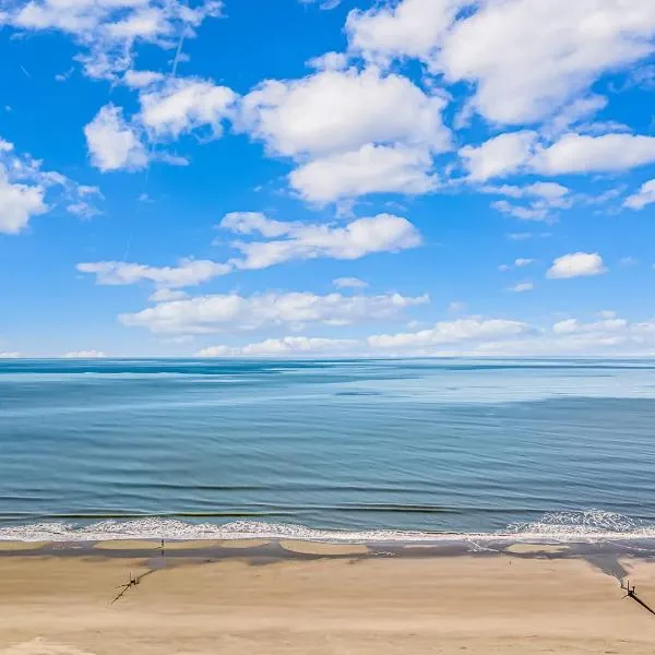 Malibu Pointe Beach Club 606 - Across The Street From The Ocean! Sleeps 12 guests!, hotel din Myrtle Beach