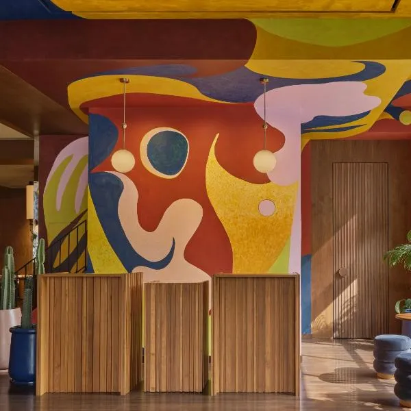 Public House Bangkok, a Member of Design Hotels, hotel in Bangkok