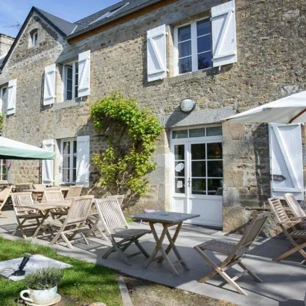 Logis Auberge de Carolles – hotel w mieście Carolles