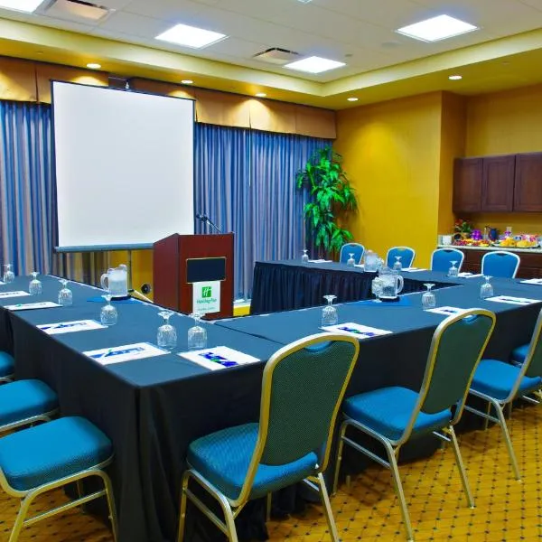 Holiday Inn & Suites Phoenix Airport by IHG, hotel v destinaci Phoenix