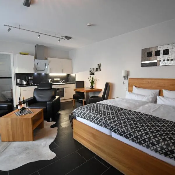 Weingut Heinen, hôtel à Longuich