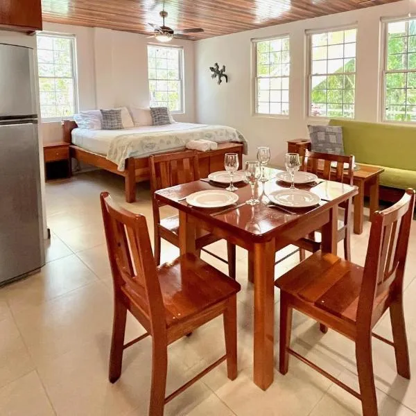 Caribbean Beach Suite、キー・カーカーのホテル