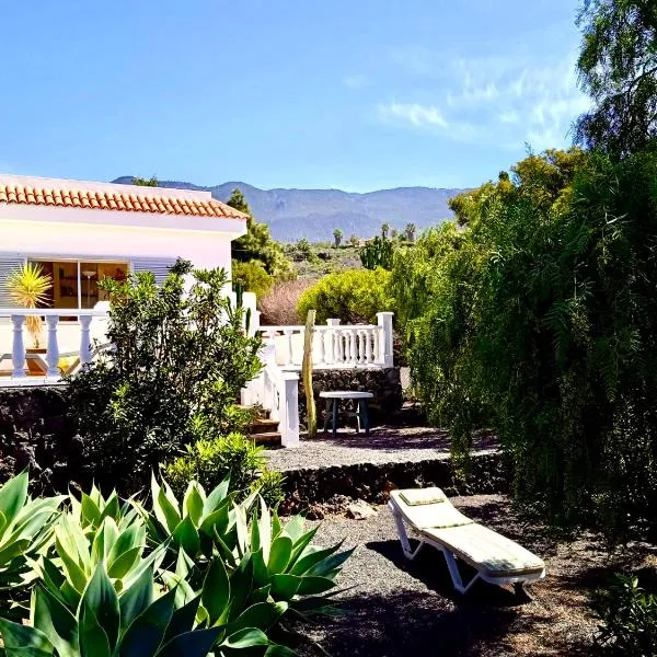 Casa Mira, Ruhiger Bungalow in Las Norias, hotel in Los Llanos de Aridane