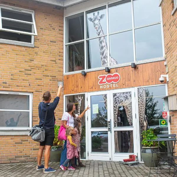 Givskud Zoo Hostel, hotel v destinaci Givskud