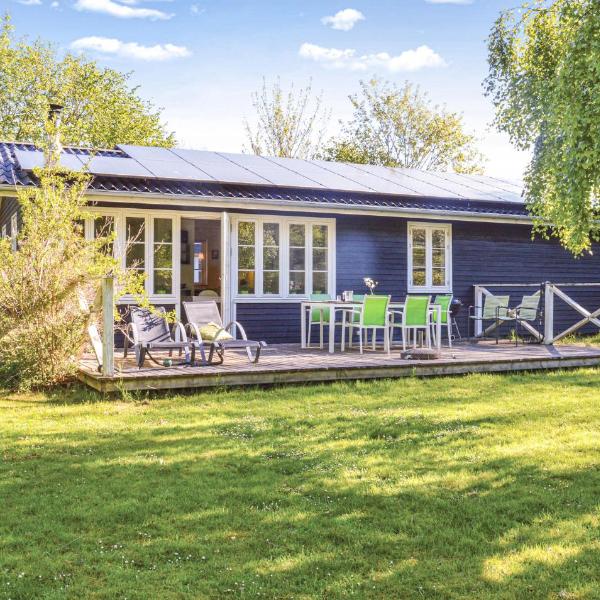 Nice Home In Gilleleje With 3 Bedrooms And Wifi