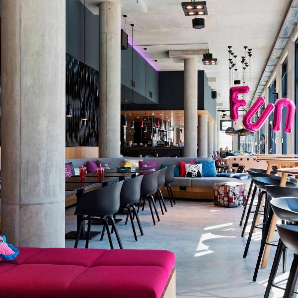 MOXY Vienna Airport