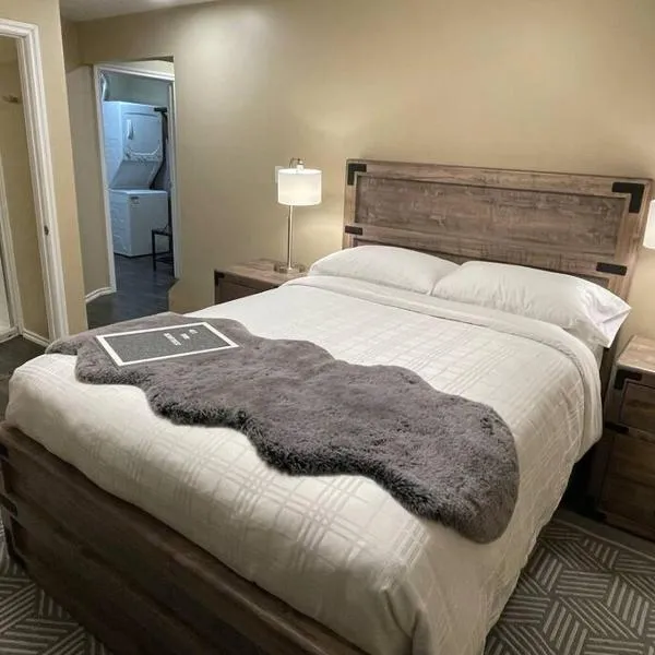 Cozy Furnished Apartment, hotel ve Fort Simpson