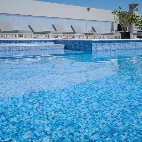 Plaza Real Suites Hotel, hotel in Rosario