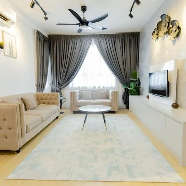 New Drawbridge Condo With Seaview and Pool, Hotel in Kuala Terengganu