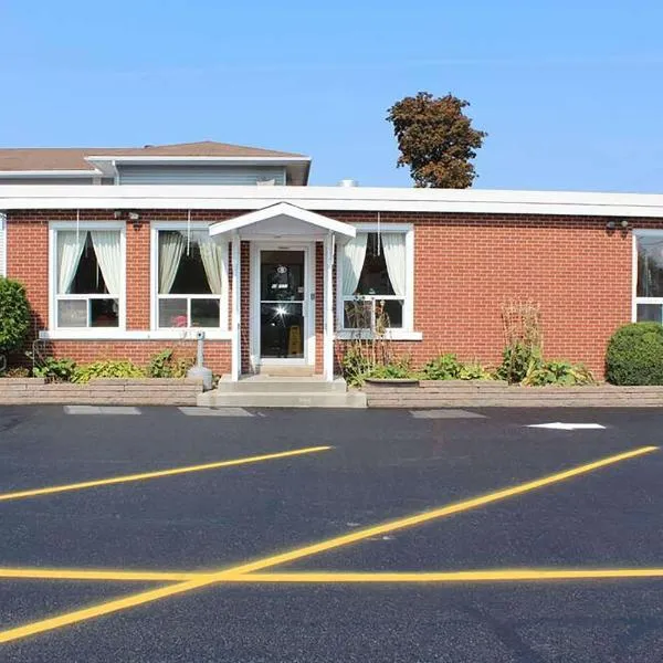 Super 8 by Wyndham Pembroke, hotel in Pembroke