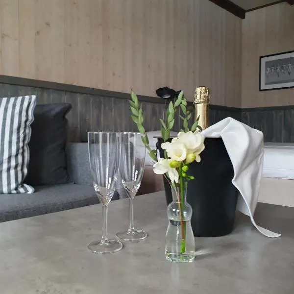 Epokgården, Hotel in Öregrund