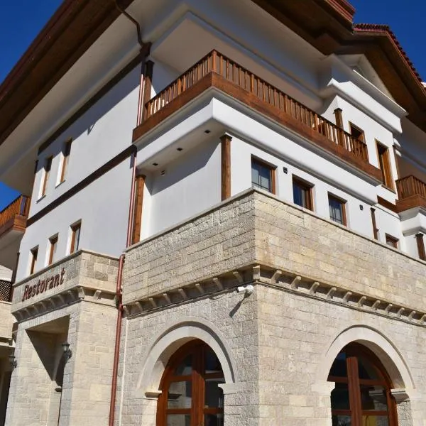 Hotel Rezidenca Desaret, hótel í Berat