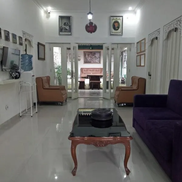 Omah Ndanu Homestay, ξενοδοχείο στη Γιογκιακάρτα