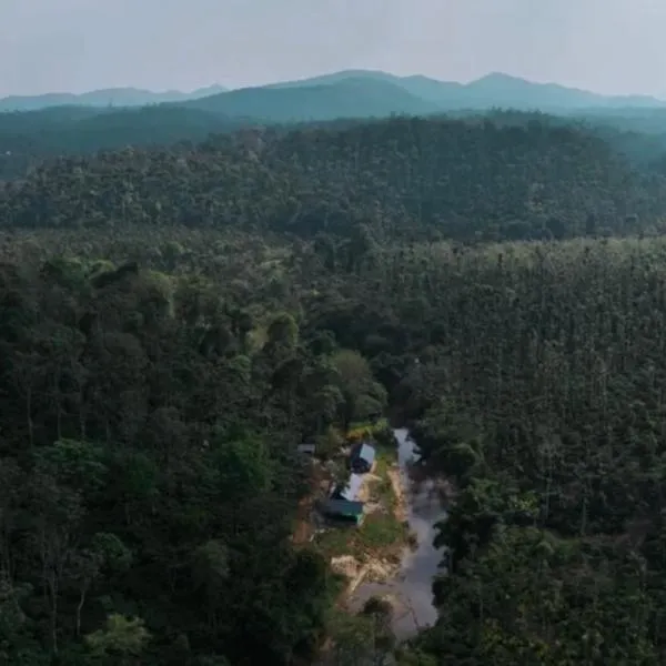 Byrahalli Bliss riverside camping, ξενοδοχείο σε Sakleshpur