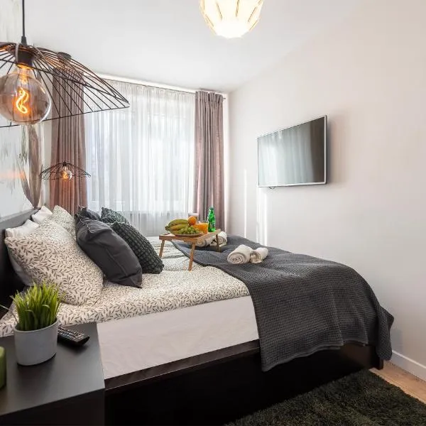 Golden Sands - Winda, 2 Sypialnie oraz Salon, Łóżeczko Turystyczne, Balkon, Play Station 5, Ekspress do Kawy, Atlas Arena, ZOO, Fala, ξενοδοχείο στο Λοντζ
