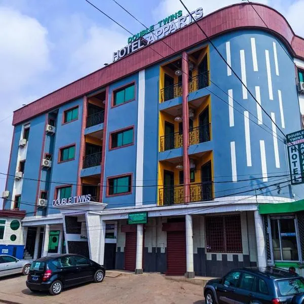 Double twins Hotel & Suites, hotel em Yaoundé