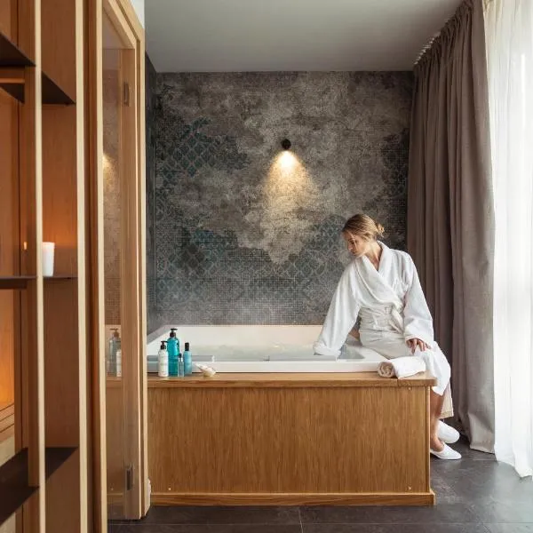 RELAIS CASCINA ERA, hotel v destinaci Sandigliano