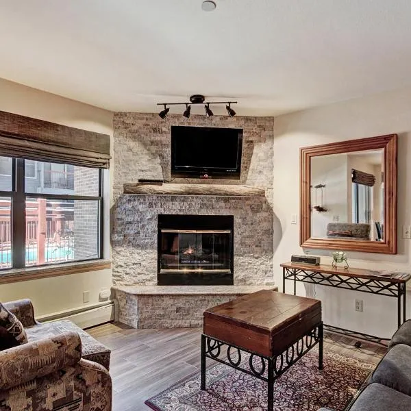 Spacious Condo In The Heart Of Breckenridge Condo, hotel in Breckenridge